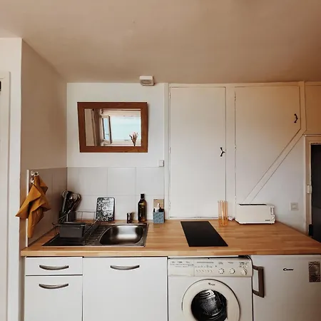 Apartamento 2 Pieces Vue Dans Le Quartier Historique De